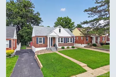8905 Oneida, Saint Louis, MO 63114 - Photo 3