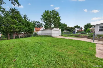 8905 Oneida, Saint Louis, MO 63114 - Photo 33
