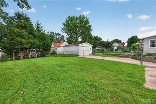8905 Oneida, Saint Louis, MO 63114 - Photo 33