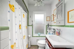 9118 Lucia Dr, Affton, MO 63123 - Photo 15