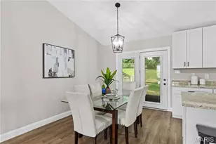13218 Wintergreen Estates Dr, Fenton, MO 63026 - Photo 9