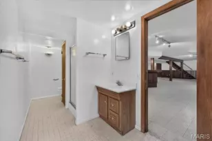 11150 Yellowstone Dr, Saint Louis, MO 63146 - Photo 25