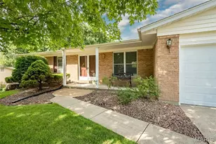 3117 Sussex Dr, Saint Charles, MO 63301 - Photo 3