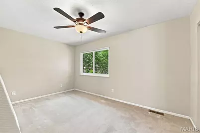 879 Portsdown Road, Ballwin, MO 63011 - Photo 11