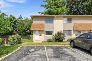 879 Portsdown Rd, Ballwin, MO 63011 - Photo 1