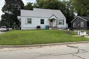 685 W 2nd St, Lebanon, MO 65536 - Photo 3