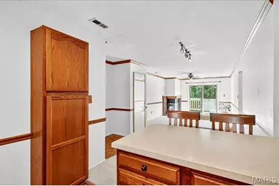 12952 Bryce Canyon Drive #B, Maryland Heights, MO 63043 - Photo 11