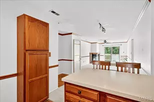12952 Bryce Canyon Dr, Maryland Heights, MO 63043 - Photo 11