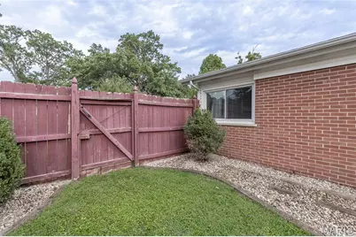 761 Chevron Drive, Saint Louis, MO 63125 - Photo 37