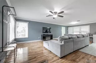 761 Chevron Dr, Saint Louis, MO 63125 - Photo 11