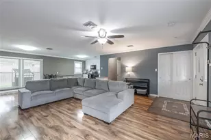 761 Chevron Dr, Saint Louis, MO 63125 - Photo 15