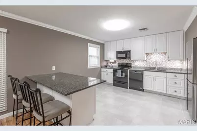 761 Chevron Drive, Saint Louis, MO 63125 - Photo 19