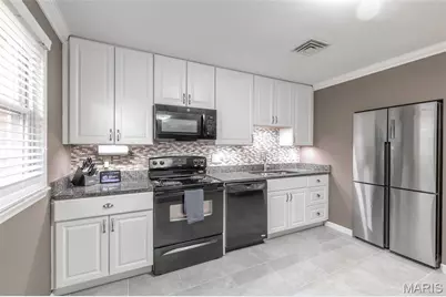 761 Chevron Drive, Saint Louis, MO 63125 - Photo 21