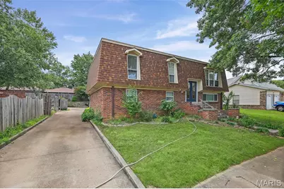 4712 Tonga Drive, Saint Louis, MO 63128 - Photo 9
