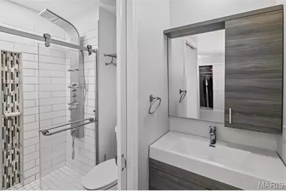 4712 Tonga Drive, Saint Louis, MO 63128 - Photo 27