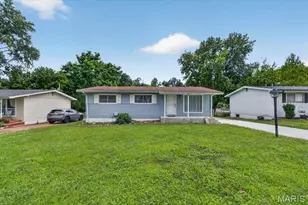 10530 Meath Dr, Saint Louis, MO 63123 - Photo 3