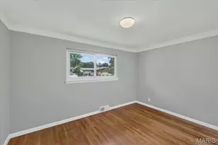 10530 Meath Dr, Saint Louis, MO 63123 - Photo 21