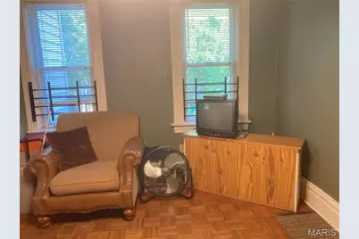5121 Wicklow Place, Saint Louis, MO 63111 - Photo 5