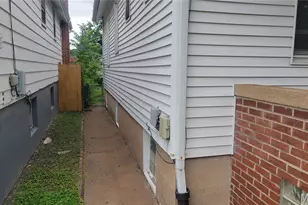 4083 Schiller Pl, Saint Louis, MO 63116 - Photo 17