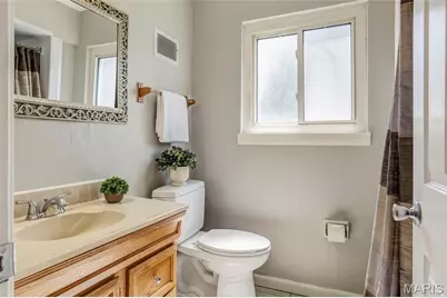 7032 Canton Avenue, University City, MO 63130 - Photo 21