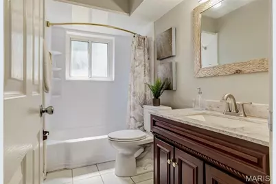 7032 Canton Avenue, University City, MO 63130 - Photo 17