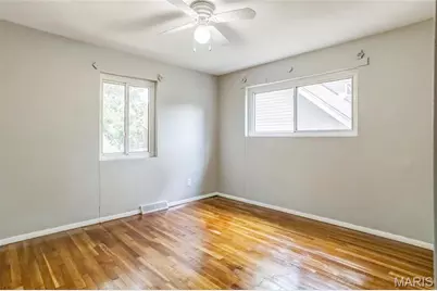 7032 Canton Avenue, University City, MO 63130 - Photo 13