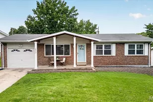 637 S Pam Ave, Saint Charles, MO 63301 - Photo 1