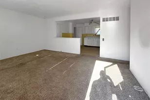 2325 Pheasant Dr, Saint Louis, MO 63031 - Photo 7
