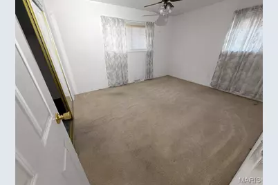 2325 Pheasant Drive, Saint Louis, MO 63031 - Photo 15