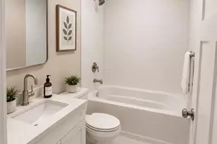 2865 Cherry Point Ln, Maryland Heights, MO 63043 - Photo 5