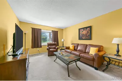1411 Willow Brook Cove #8, Saint Louis, MO 63146 - Photo 3