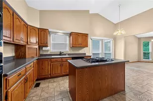 218 Pond Hollow Dr, Saint Charles, MO 63303 - Photo 25