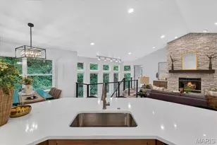 5259 Autumnwinds Dr, Saint Louis, MO 63129 - Photo 11
