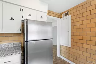1076 Wilshire Ave, University City, MO 63130 - Photo 15