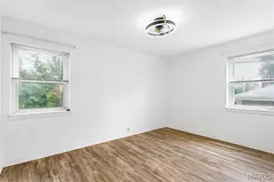 1076 Wilshire Ave, University City, MO 63130 - Photo 19