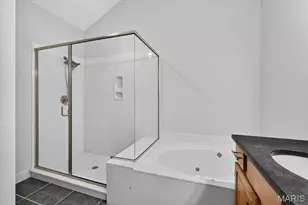 8931 Hilltop Manor Dr, Saint Louis, MO 63132 - Photo 25
