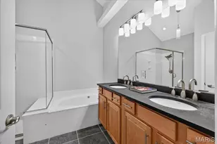 8931 Hilltop Manor Dr, Saint Louis, MO 63132 - Photo 23