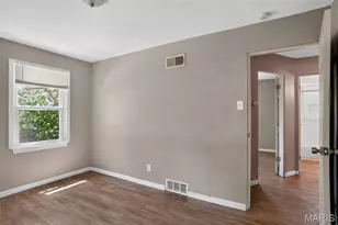 9851 Vickie Pl, Saint Louis, MO 63136 - Photo 17