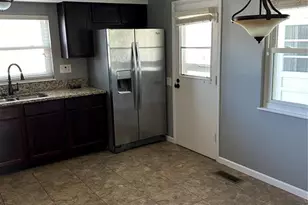 829 Lesparre Dr, Saint Louis, MO 63141 - Photo 5