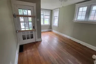 4660 Ray Ave, Saint Louis, MO 63116 - Photo 3