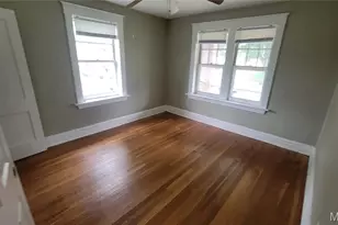 4660 Ray Ave, Saint Louis, MO 63116 - Photo 3