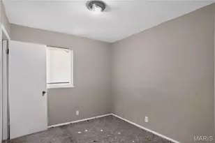 10341 Lilac Ave, Saint Louis, MO 63137 - Photo 11