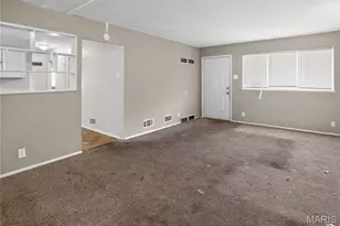 10341 Lilac Ave, Saint Louis, MO 63137 - Photo 5