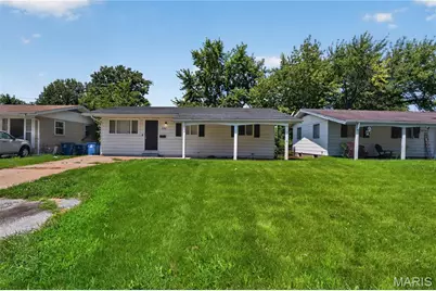 10341 Lilac Avenue, Saint Louis, MO 63137 - Photo 1