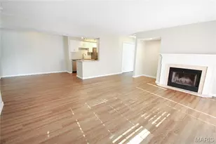 324 Shirley Ridge Dr, Saint Charles, MO 63304 - Photo 3
