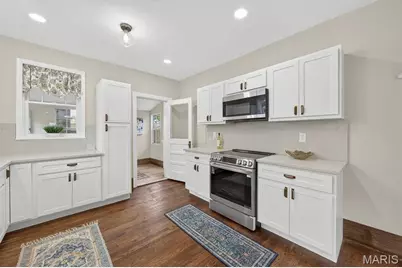 5728 Holly Hills Avenue, Saint Louis, MO 63109 - Photo 11