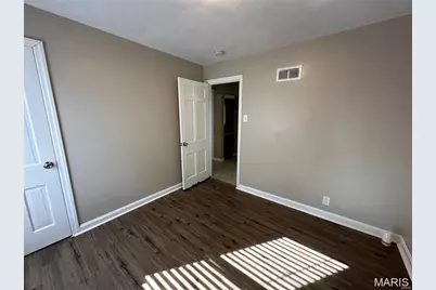 815 Fontaine Place, Saint Louis, MO 63137 - Photo 23