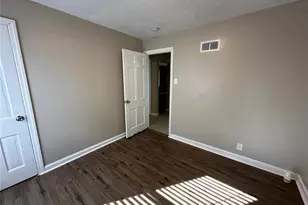 815 Fontaine Pl, Saint Louis, MO 63137 - Photo 23