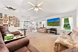 947 Falcon Dr, Imperial, MO 63052 - Photo 3