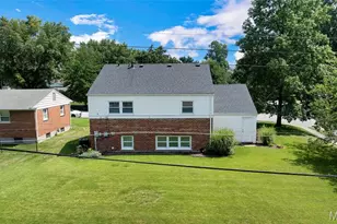 15 Blackberry Dr, Saint Charles, MO 63301 - Photo 27